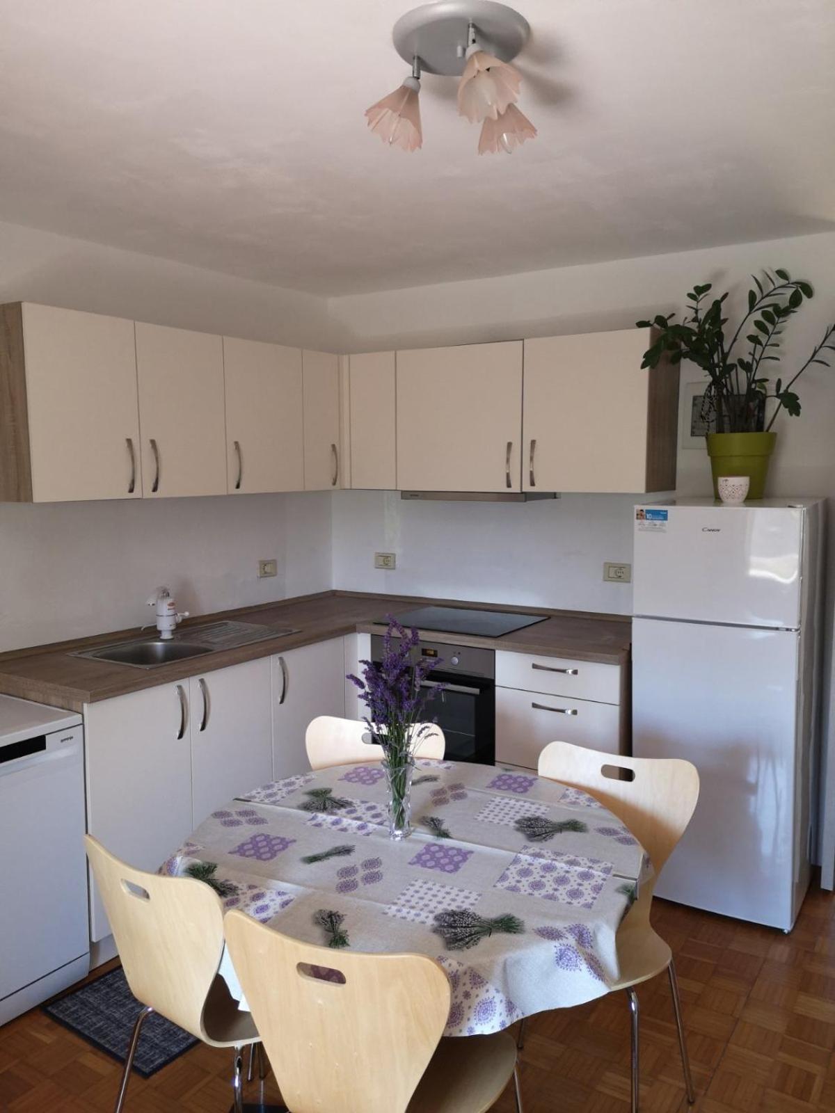 Apartma Ester Lucija Extérieur photo